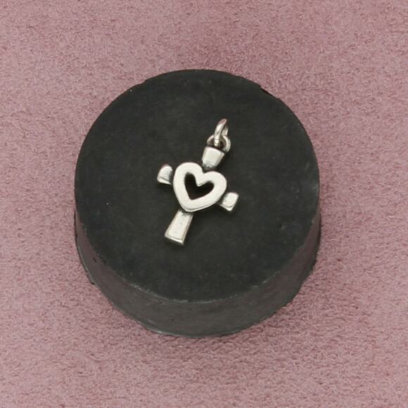 james avery sterling silver centered in love cross charm pendant - Picture 1 of 3
